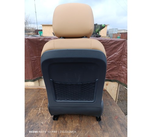 Сиденье переднее правое