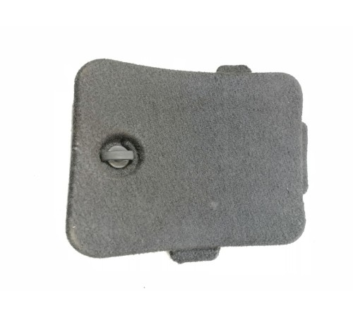 Заглушка обшивки багажника правая