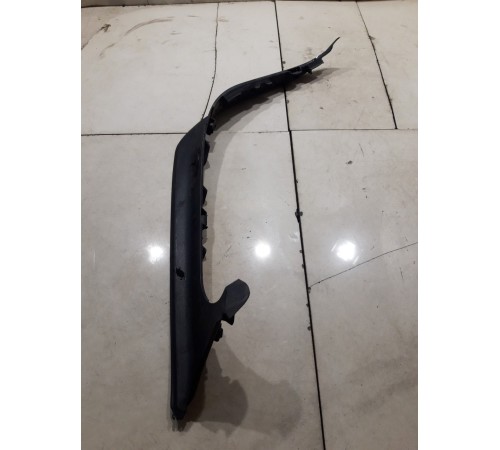 Водосток крышки багажника правый