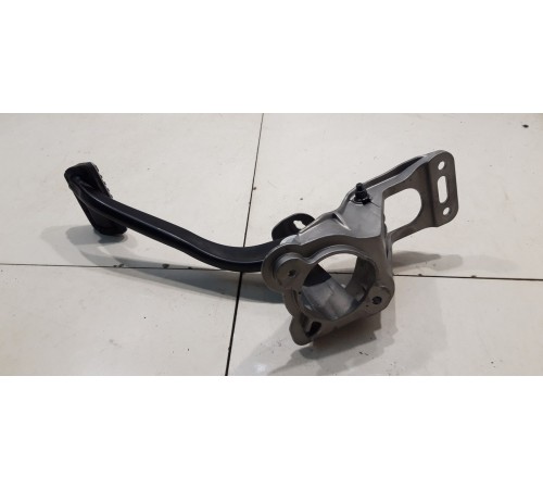 Педаль тормоза