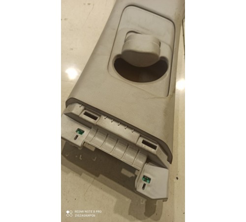 Обшивка центральной стойки(левая верхняя)