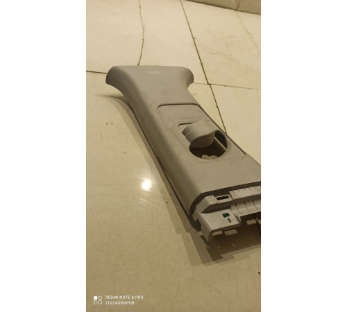 Обшивка центральной стойки(левая верхняя)