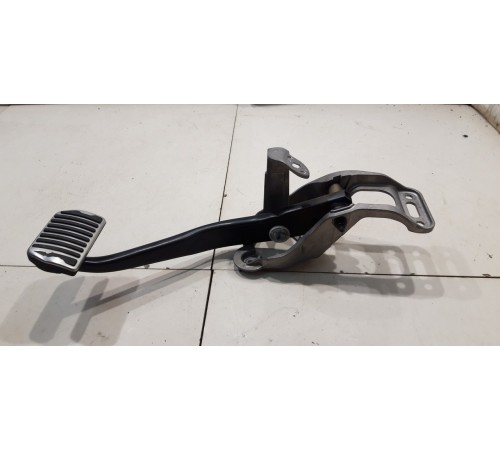 Педаль тормоза