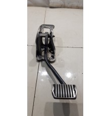 Педаль тормоза