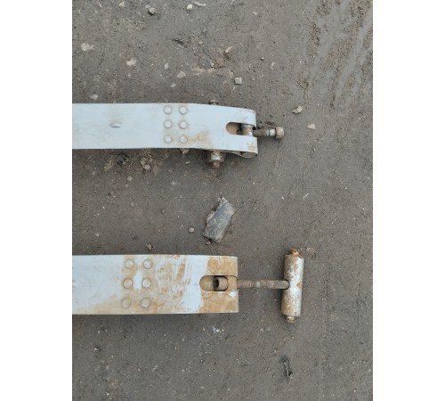 Комплект креплений (лямок) топливного бака