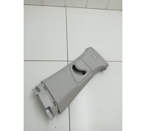 Обшивка центральной стойки (верхняя) левая