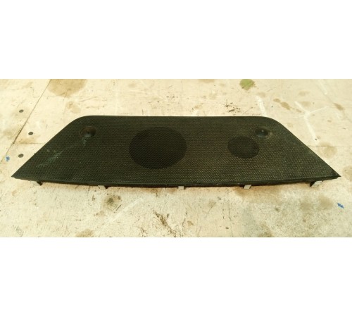 Центральная накладка в торпеду динамика