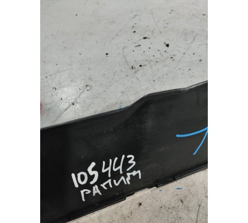 Накладка порога левая внутренняя