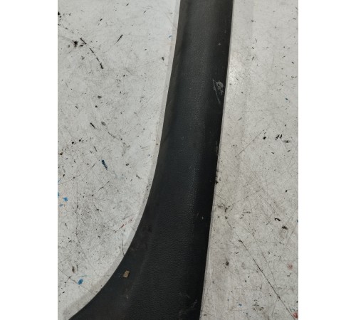 Накладка порога левая внутренняя