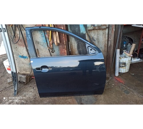 Дверь (передняя, правая)