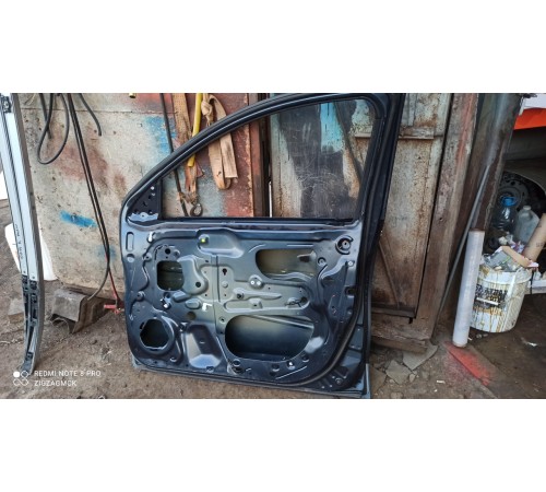 Дверь (передняя, правая)