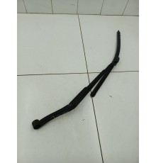 Поводок стеклоочистителя левый