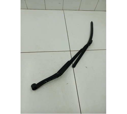 Поводок стеклоочистителя левый