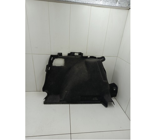 Обшивка багажника задняя левая