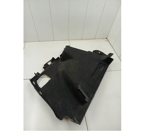 Обшивка багажника задняя левая