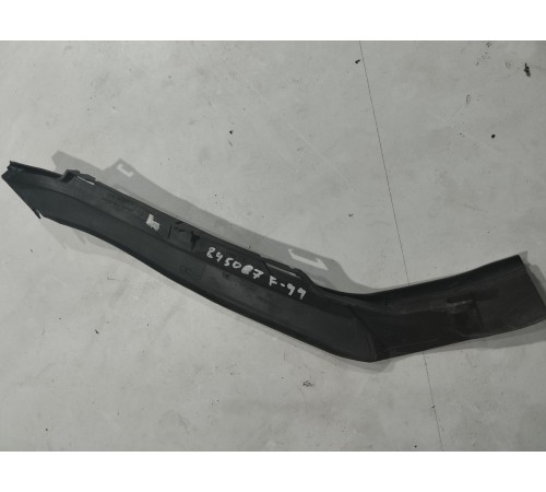 Накладка (ресничка) фары левая