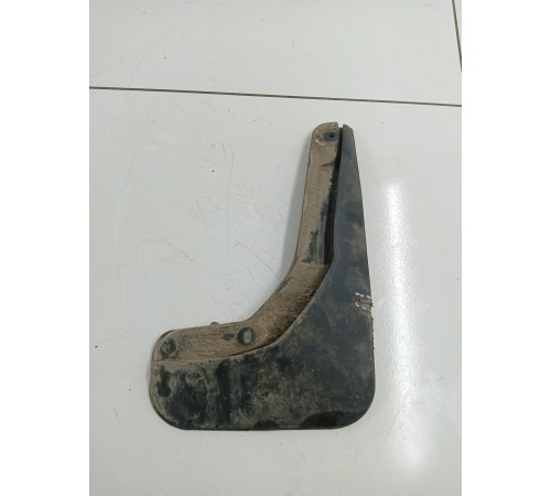 Брызговик задний правый