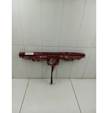 Передняя панель крепления замка капота