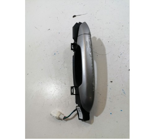 Ручка двери передняя правая наружная