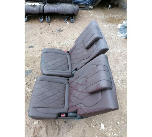 Третий ряд сидений