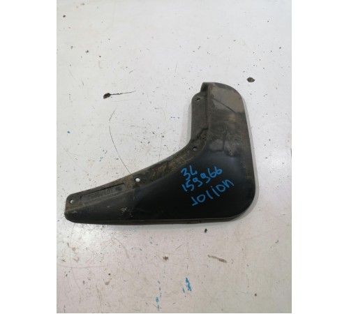 Брызговик задний левый