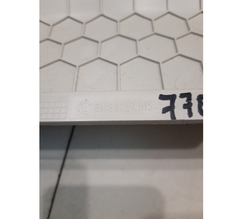 Накладка сиденья(передняя левая)