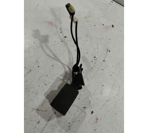 Ответная часть ремня безопасности задняя правая