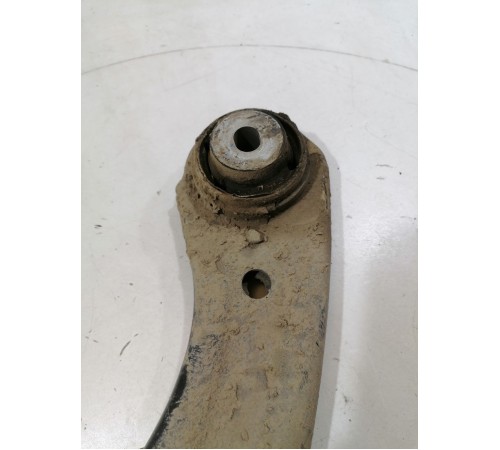 Рычаг подвески передний правый