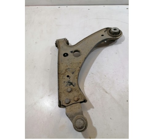 Рычаг подвески передний правый