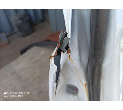 Дверь задняя правая