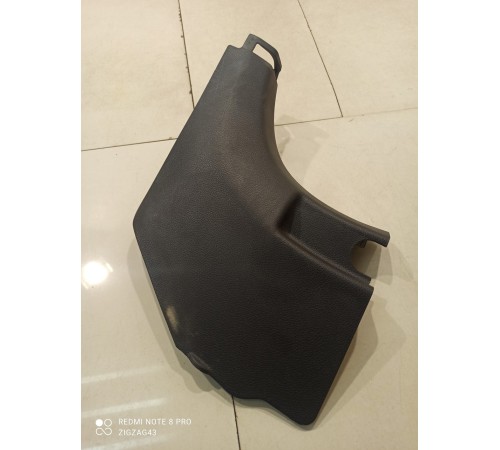 Обшивка стойки (передняя, левая)