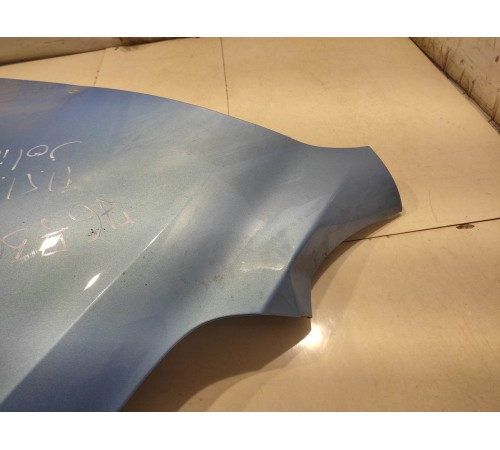 Крыло переднее правое