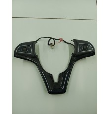 Кнопки руля многофункциональные