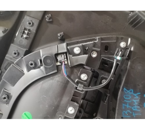 Обшивка двепи задняя правая