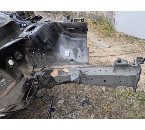 Лонжерон (четверть) передний левый