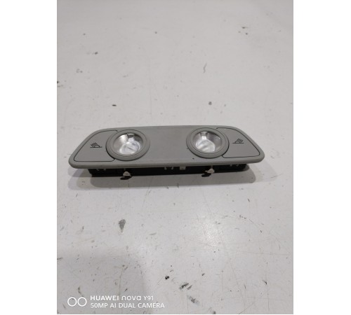 Плафон внутреннего освещения(задний)