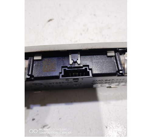 Плафон внутреннего освещения(задний)