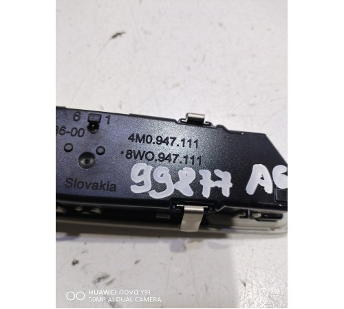 Плафон внутреннего освещения(задний)