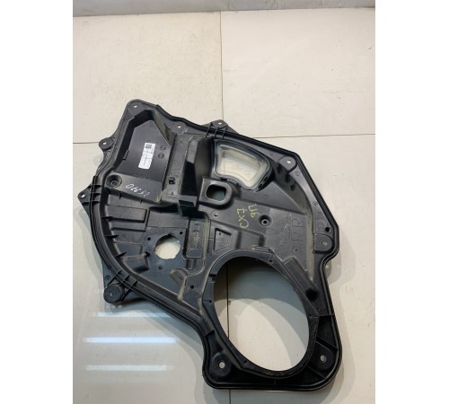 Щит Стеклоподъемника (задний,правый)