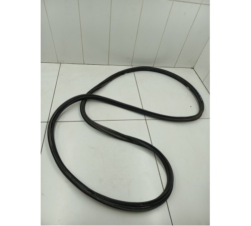 Уплотнитель крышки багажника