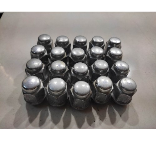 Комплект колесных гаек(20 шт)