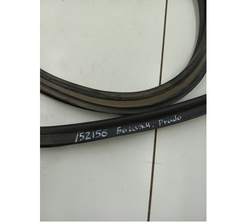 Уплотнитель крышки багажника