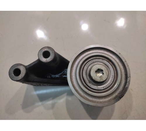 Ролик-натяжитель