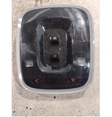 Плафон внутреннего освещения салона передний