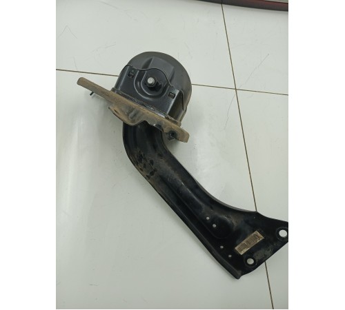 Рычаг подвески продольный задний правый