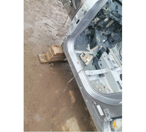 Порог со стойкой левый