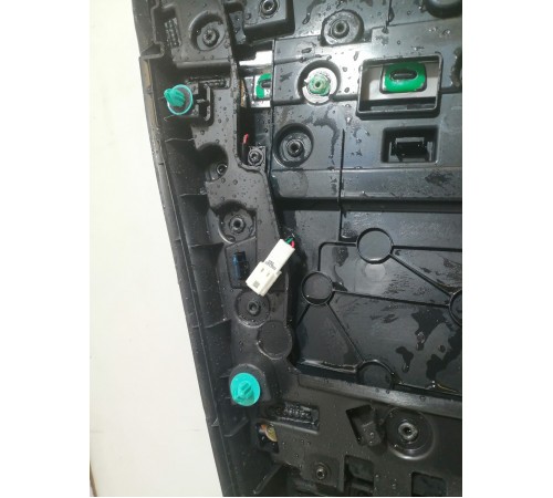 Обшивка двери передняя правая