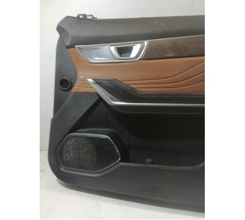 Обшивка двери передняя правая