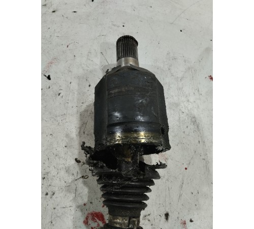 Привод(полуось) передний левый