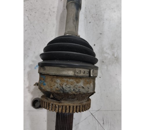 Привод(полуось) передний левый